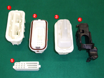 ドア用コネクタ部品